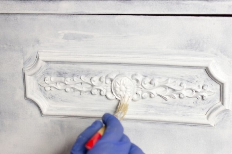 can you use chalk paint as a primer